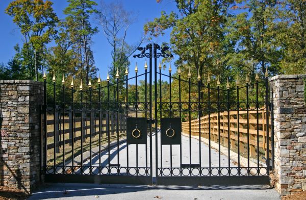 Wilmington Driveway Gate Service